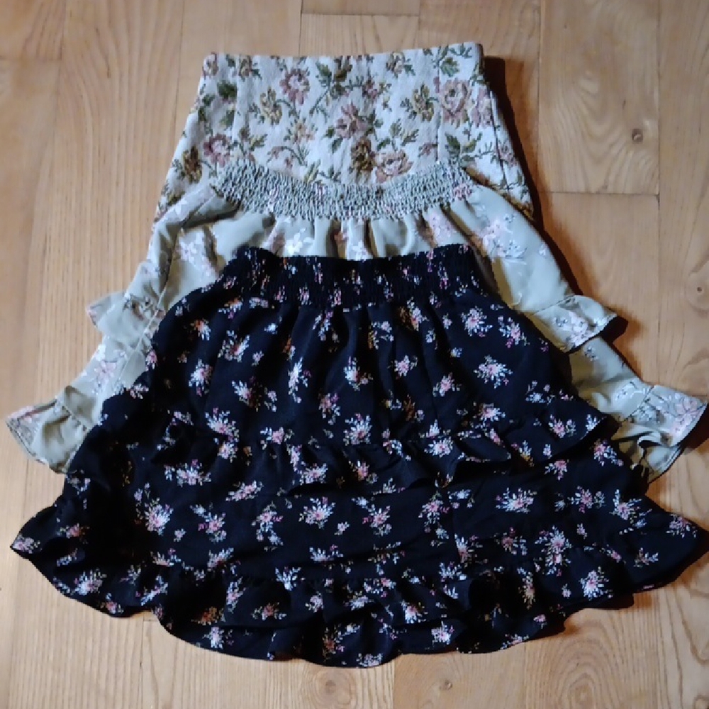 2 Lily Rose   Bubble Mini Skirts, size XS.  1 SHEIN skirt size 2